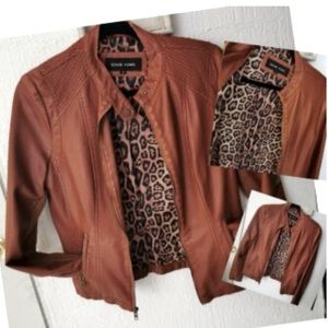 Black rivet jacket 🧥